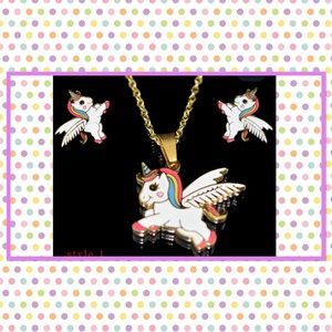 🦄New🦄2/$15🦄Rainbow Unicorn Necklace & Earrings